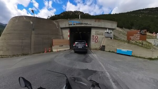 Tunnel Portal Munt La Schera